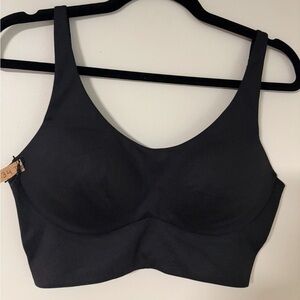 Victoria’s Secret Women's Black Sports Bra